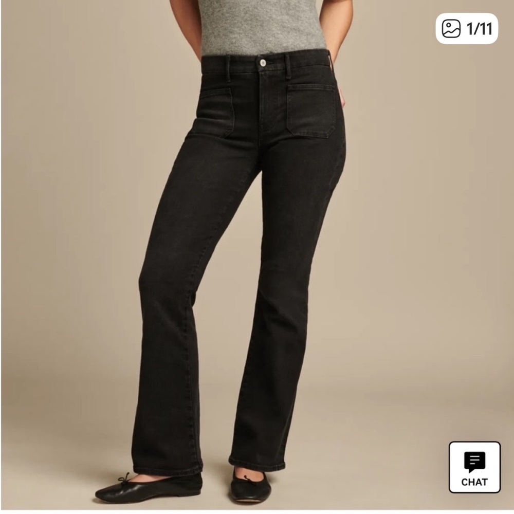 Lucky Brand High-Rise Flare Jeans in Black